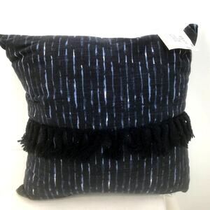Brick & Beam Home NWT Navy Fringe Tassels Decorative Pillow 18" x 18"